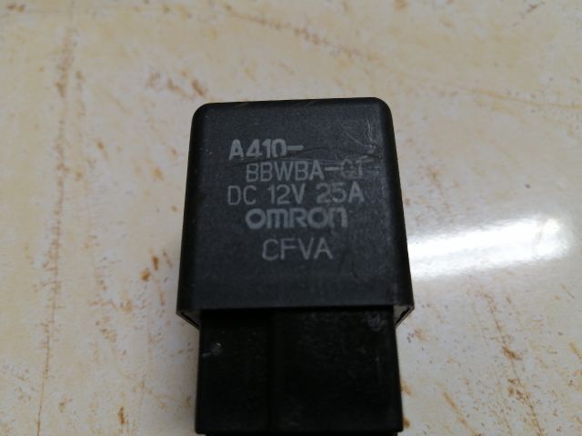 bontott KIA CEED Relé