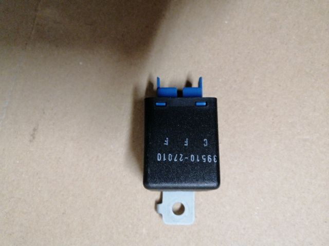 bontott KIA CEED Relé