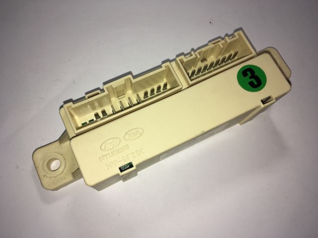 bontott KIA CEED Riasztó Központ