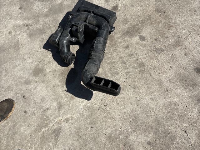 bontott KIA CEED Szívás Zaj Csökkentő Doboz