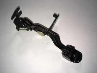 bontott KIA CEED Tankajtó Nyitó Kar / Gomb