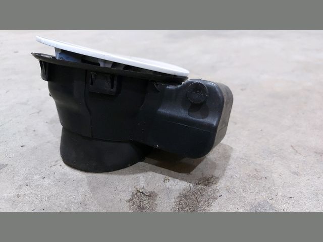 bontott KIA CEED Tankajtó