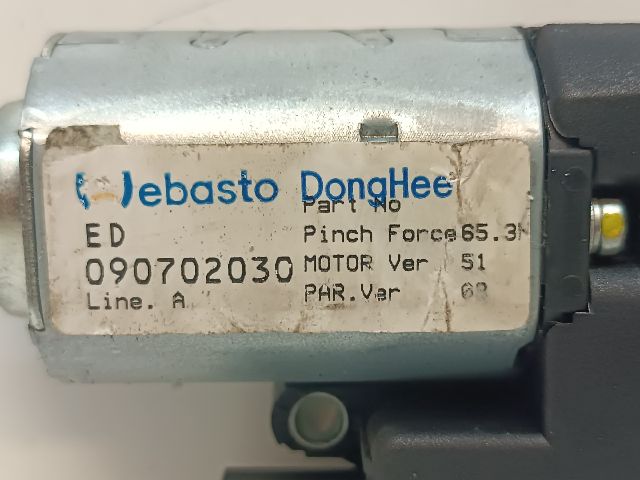 bontott KIA CEED Tető Mozgató Motor