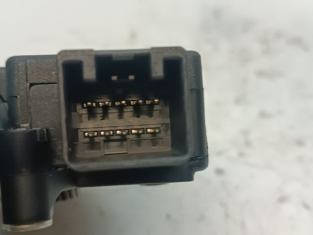 bontott KIA CEED Tető Mozgató Motor