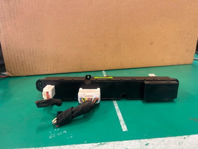 bontott KIA CEED Ülésfűtés Kapcsoló Pár