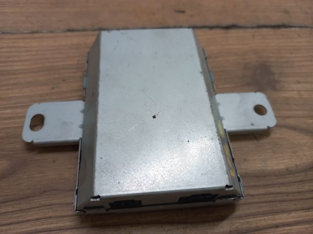 bontott KIA CEED USB Aljzat