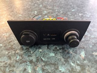 bontott KIA CEED USB Aljzat