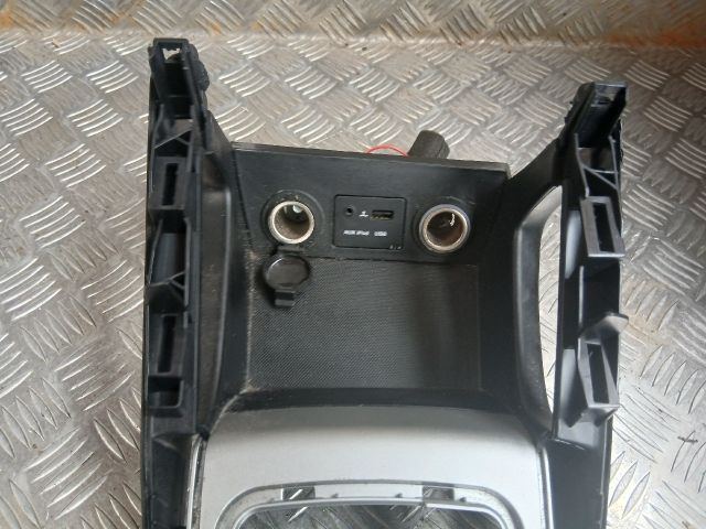 bontott KIA CEED Váltókar Keret