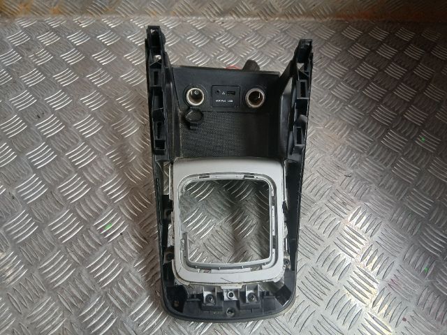 bontott KIA CEED Váltókar Keret