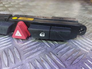 bontott KIA CEED Vészvillogó Kapcsoló