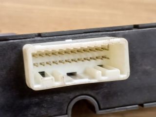 bontott KIA CEED Vészvillogó Kapcsoló