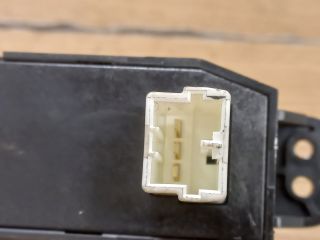 bontott KIA CEED Vészvillogó Kapcsoló