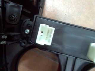 bontott KIA CEED Vészvillogó Kapcsoló