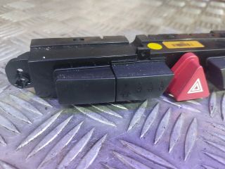 bontott KIA CEED Vészvillogó Kapcsoló