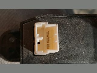 bontott KIA CEED Vészvillogó Kapcsoló