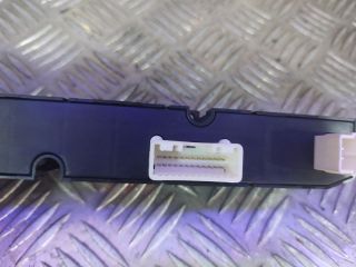 bontott KIA CEED Vészvillogó Kapcsoló