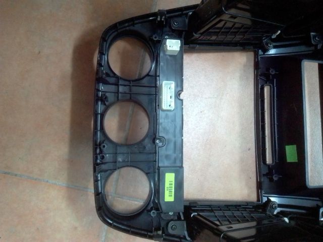 bontott KIA CEED Vészvillogó Kapcsoló