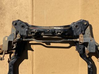 bontott KIA CERATO Első Bölcső