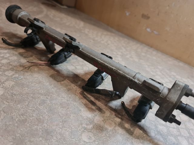 bontott KIA CERATO Porlasztó Sor / Híd