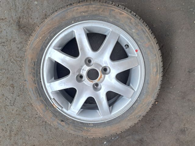 bontott KIA CERATO Alufelni Gumival (1 db)