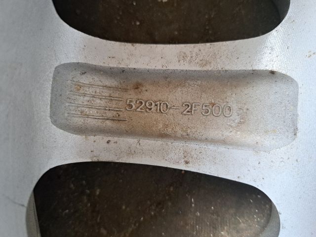 bontott KIA CERATO Alufelni Gumival (1 db)