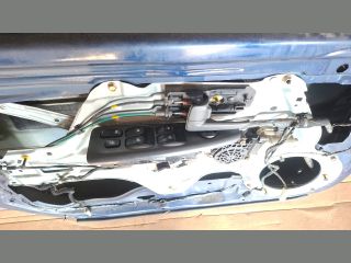 bontott KIA CERATO Bal első Ablakemelő Szerkezet (Elektromos)