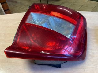 bontott KIA CERATO Bal Hátsó Lámpa