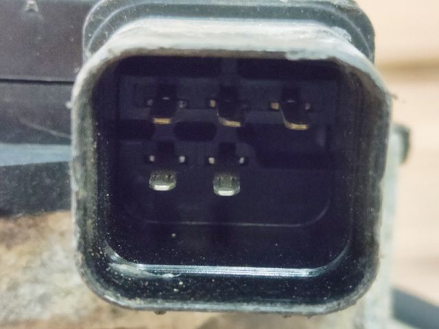 bontott KIA CERATO Első Ablaktörlő Szerkezet Motorral