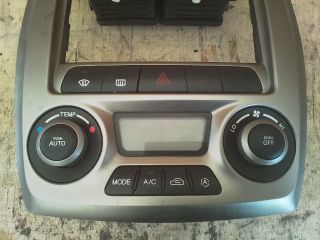 bontott KIA CERATO Fűtéskapcsoló (digit klímás)