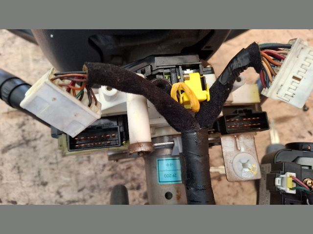 bontott KIA CERATO Komplett Kormánykapcsoló (Bajuszkapcsoló)