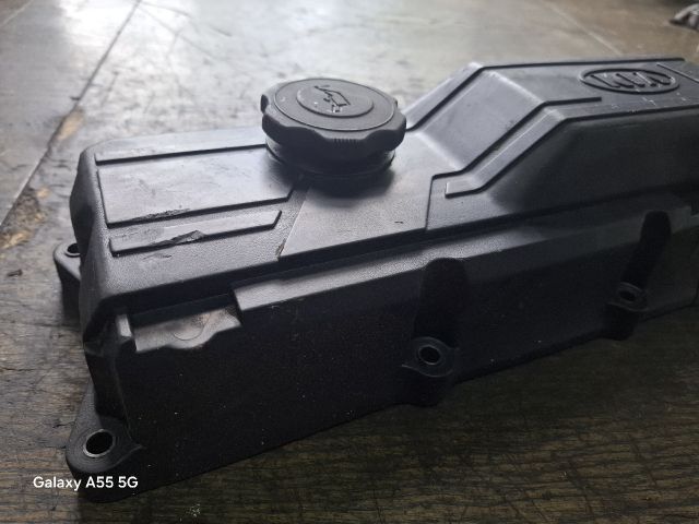 bontott KIA K2500 Szelepfedél