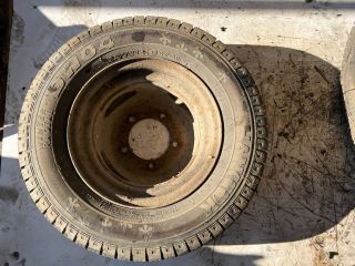 bontott KIA K2500 Acélfelni Szett Gumival