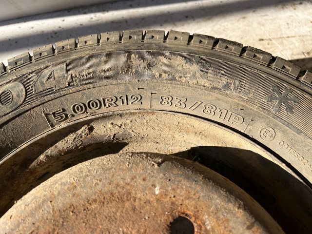 bontott KIA K2500 Acélfelni Szett Gumival