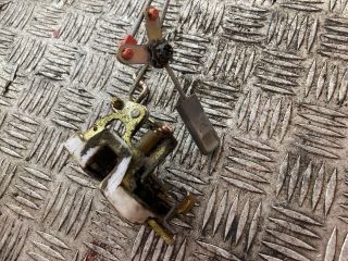 bontott KIA K2500 Bal Csomagtérajtó Zárszerkezet