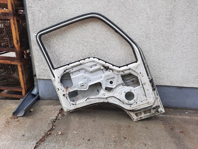 bontott KIA K2500 Bal első Ajtó (Üres lemez)