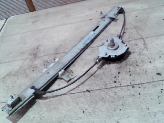 bontott KIA K2500 Bal hátsó Ablakemelő Szerkezet (Mechanikus)