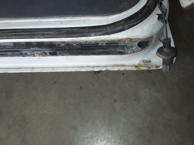 bontott KIA K2500 Bal hátsó Ajtó (Üres lemez)