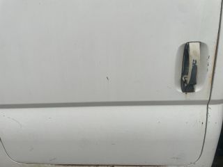 bontott KIA K2500 Bal hátsó Ajtó (Üres lemez)