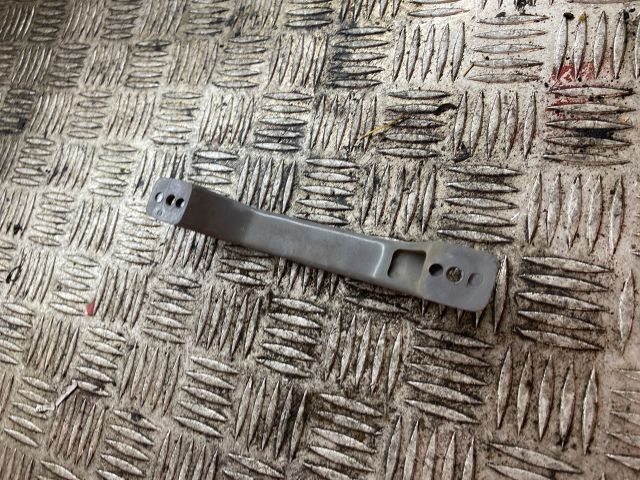 bontott KIA K2500 Bal hátsó Kapaszkodó (Felső)