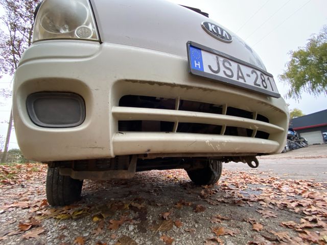 bontott KIA K2500 Első Lökhárító (Részeivel)