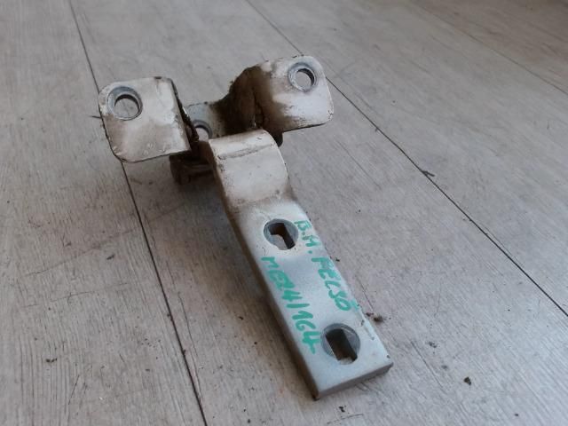 bontott KIA K2700 Bal hátsó Felső Zsanér