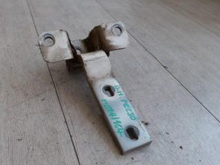 bontott KIA K2700 Bal hátsó Felső Zsanér