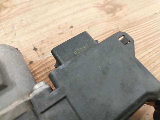 bontott KIA MAGENTIS Bal első Ablakemelő Motor