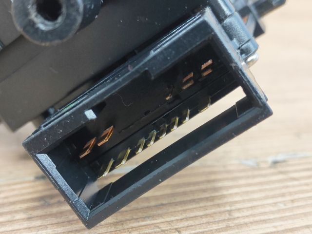 bontott KIA MAGENTIS Bal Kormánykapcsoló Irányjelző