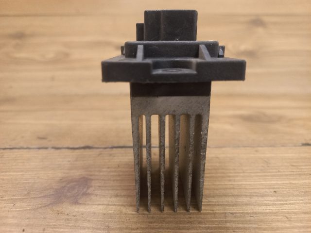 bontott KIA MAGENTIS Előtét Ellenállás Fűtőmotor