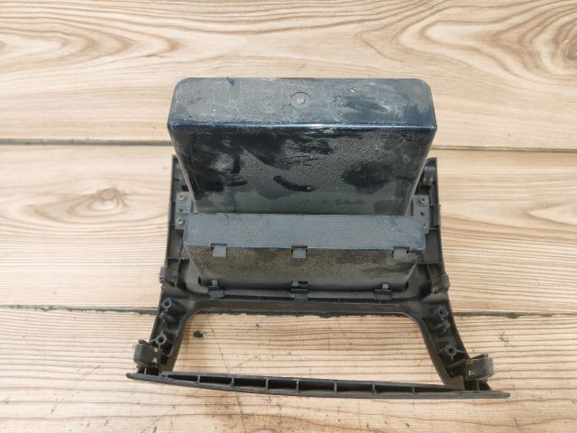 bontott KIA MAGENTIS Első Tároló Rekesz