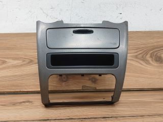 bontott KIA MAGENTIS Első Tároló Rekesz