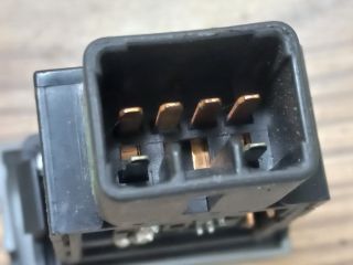 bontott KIA MAGENTIS ESP Kapcsoló