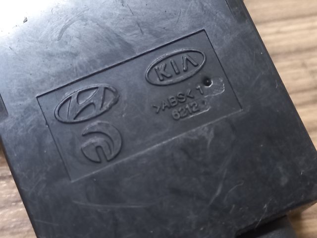 bontott KIA MAGENTIS ESP Kapcsoló