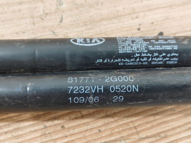 bontott KIA MAGENTIS Gázrugós Kitámasztó Teleszkóp Pár Csomagtérajtó